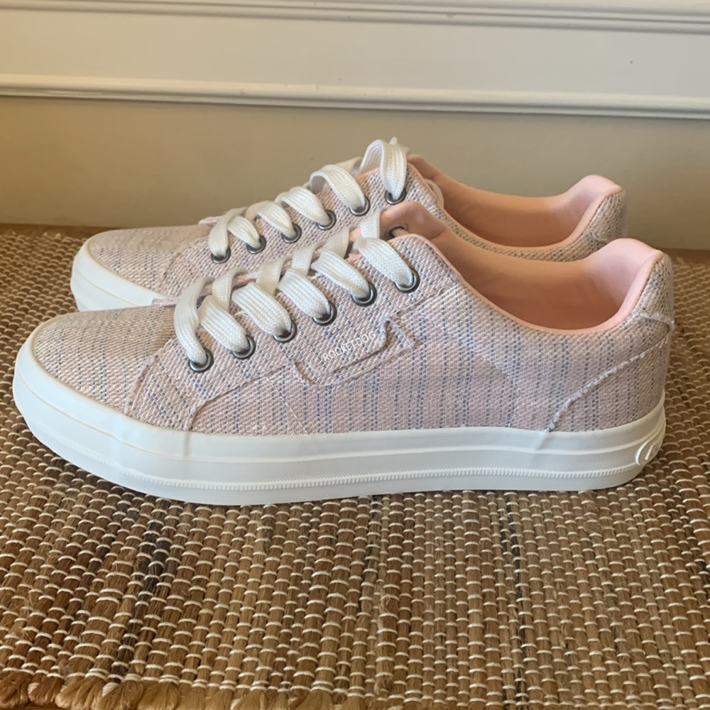 Canvas *Rocket Dog* Pink Sneaker Size 9  Women's NWT
